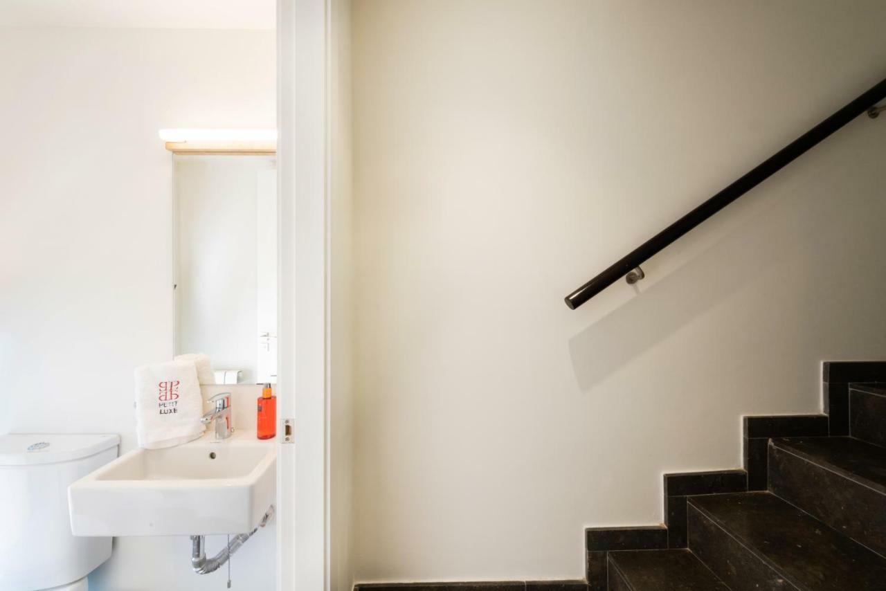 Petit Luxe Tobella Esquerra Apartment Terrassa Ngoại thất bức ảnh