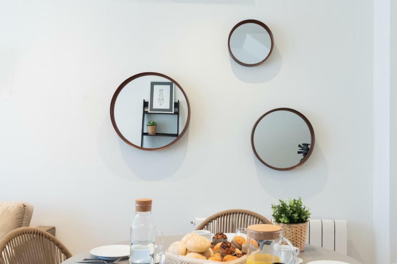 Petit Luxe Tobella Esquerra Apartment Terrassa Ngoại thất bức ảnh