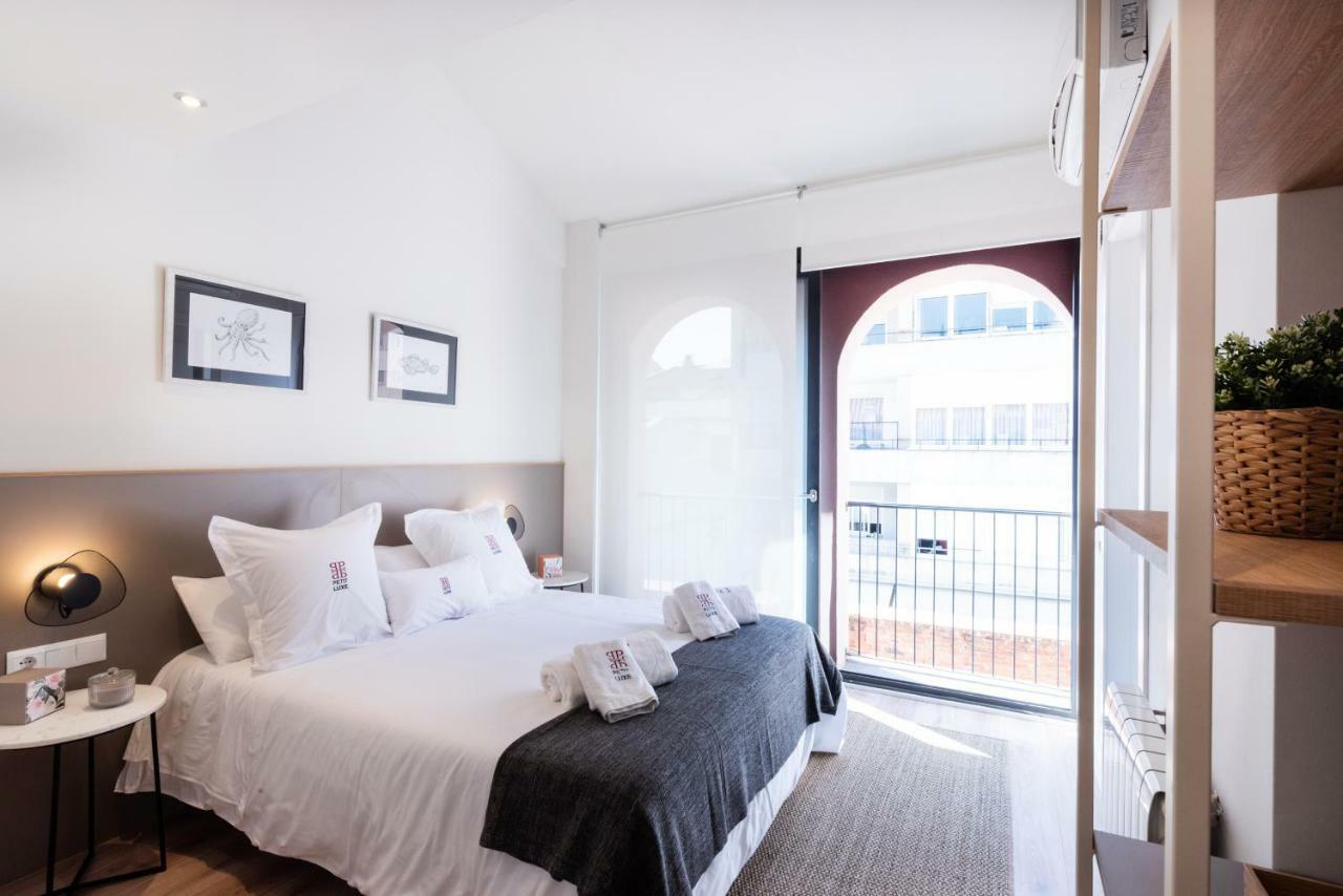 Petit Luxe Tobella Esquerra Apartment Terrassa Ngoại thất bức ảnh