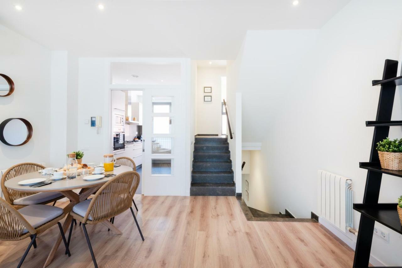 Petit Luxe Tobella Esquerra Apartment Terrassa Ngoại thất bức ảnh