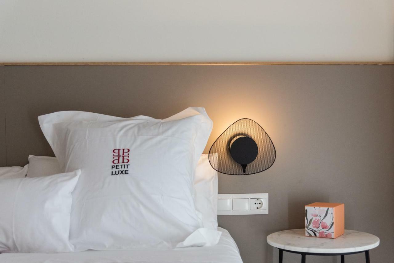 Petit Luxe Tobella Esquerra Apartment Terrassa Ngoại thất bức ảnh