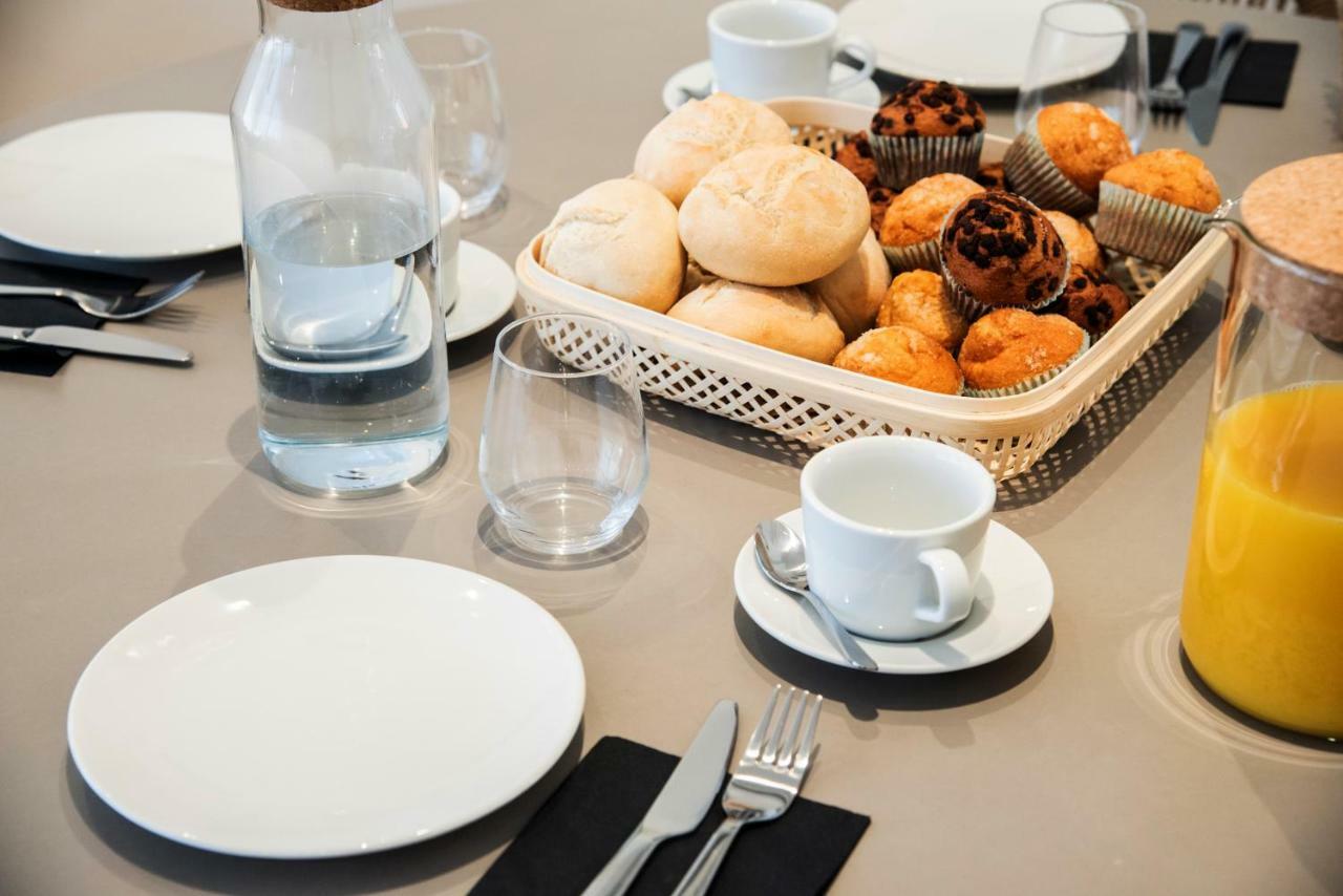 Petit Luxe Tobella Esquerra Apartment Terrassa Ngoại thất bức ảnh